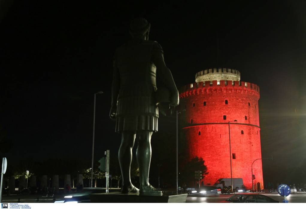 You are currently viewing ΜΙΑ  ΚΟΚΚΙΝΗ  ΠΛΑΤΕΙΑ