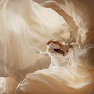 Read more about the article Ερωτικό Instantane – Η Μυρωδιά της Προδοσίας –